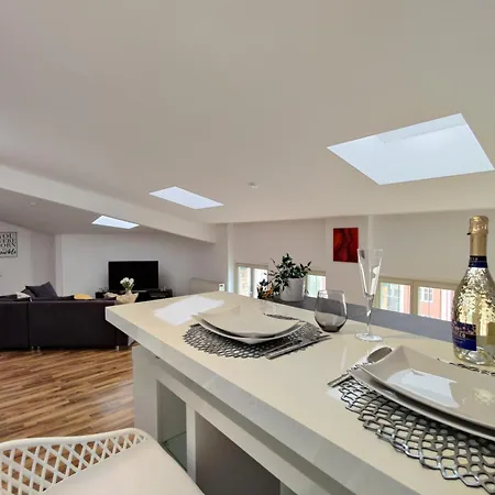 Apartamento Grosses Modernes Loft Mit Tischkicker, Billiard Und Heimkino In Uni Und Klinik Naehe