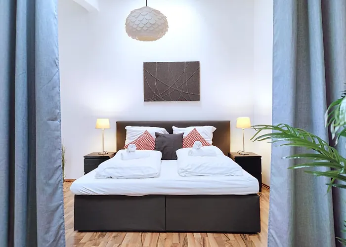 Grosses Modernes Loft Mit Tischkicker, Billiard Und Heimkino In Uni Und Klinik Naehe Magdeburg